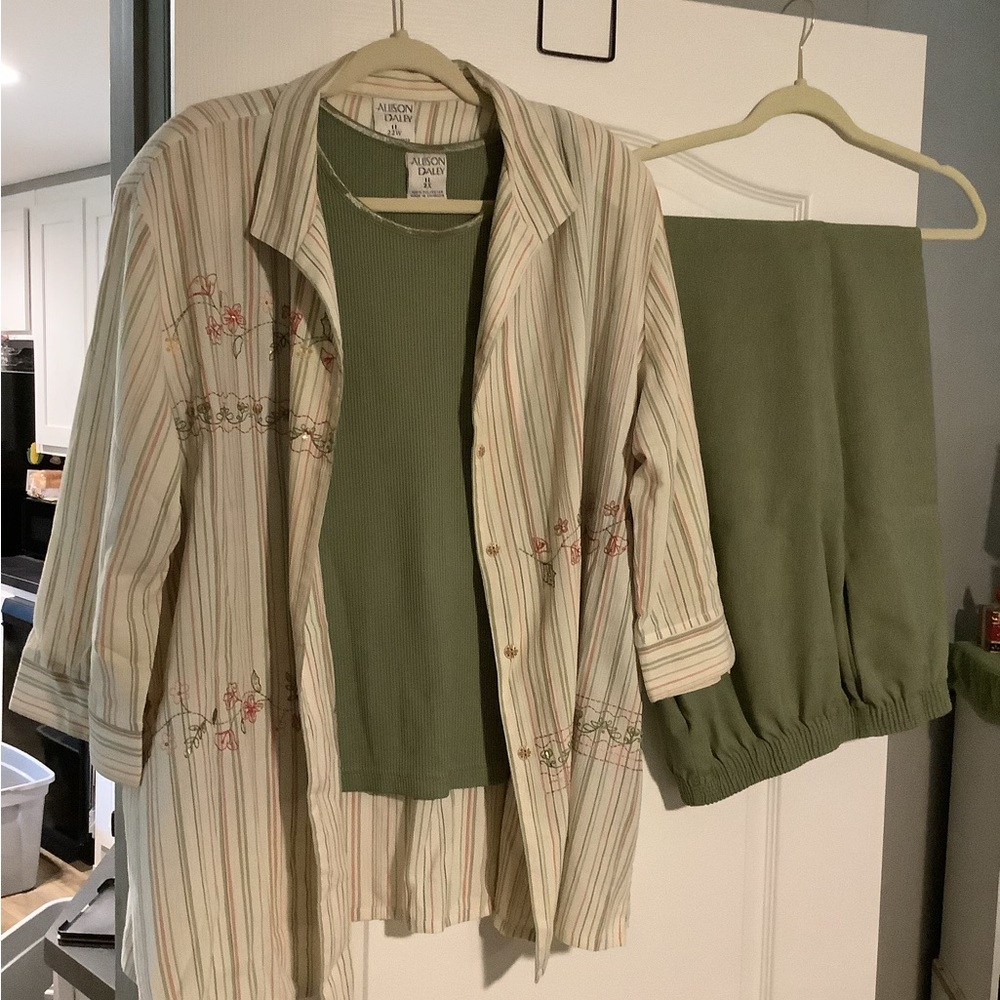 Allison Daley Green and Cream Striped Set